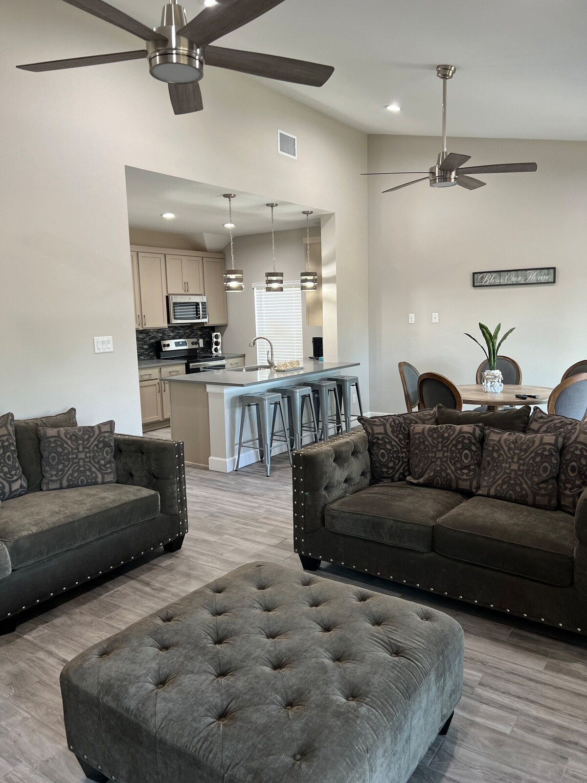 მისაღები ოთახი