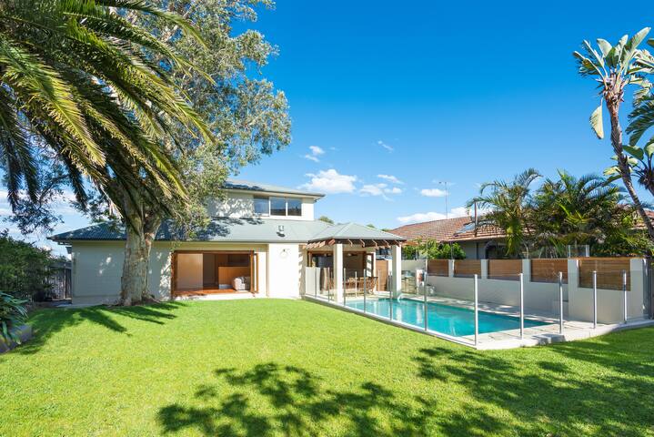 Bayview House – Luxury Resort-Style Family Retreat gallery image 3