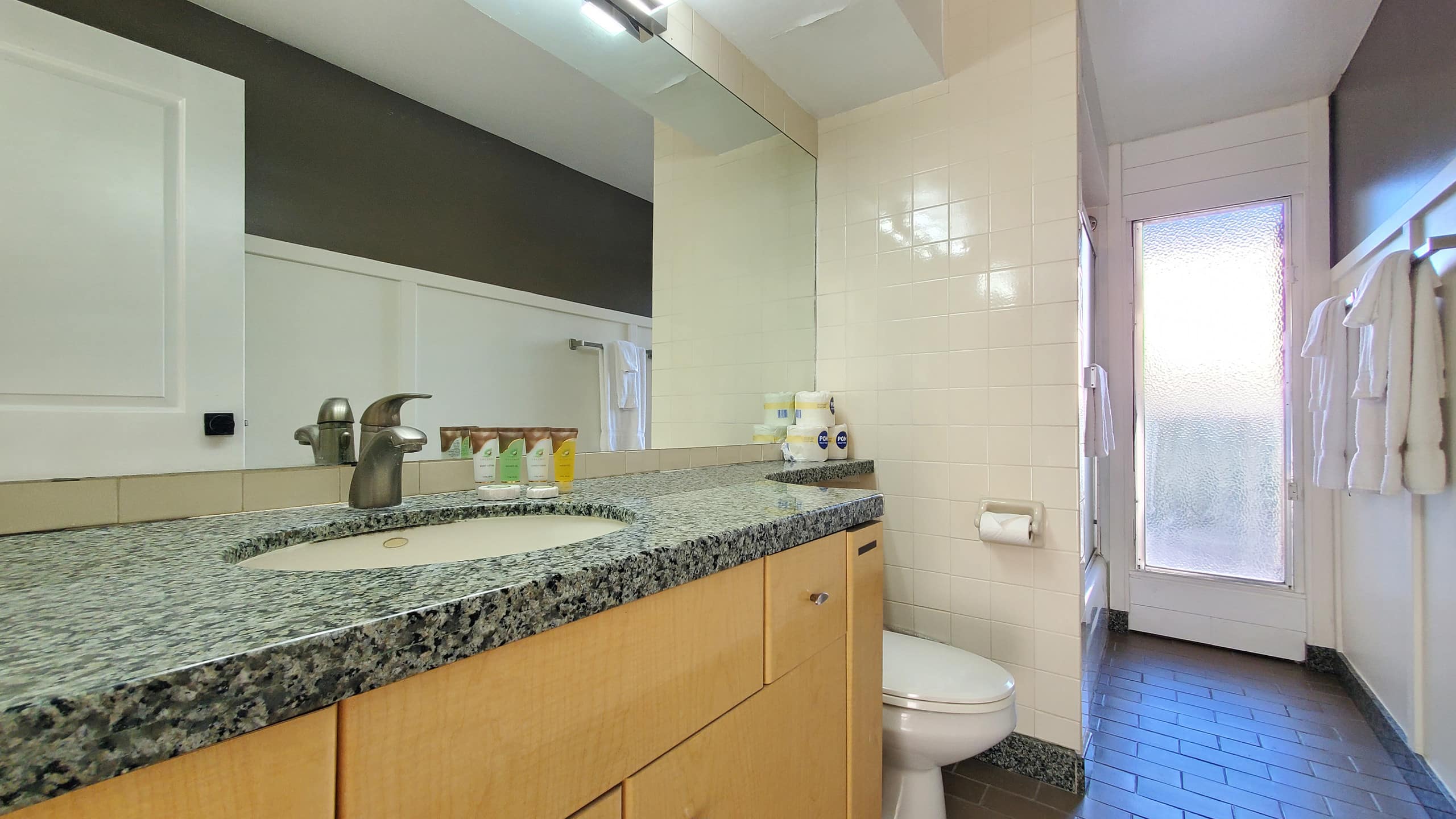DHBH 601, 2 Bedroom Oceanfront condo - Image 23