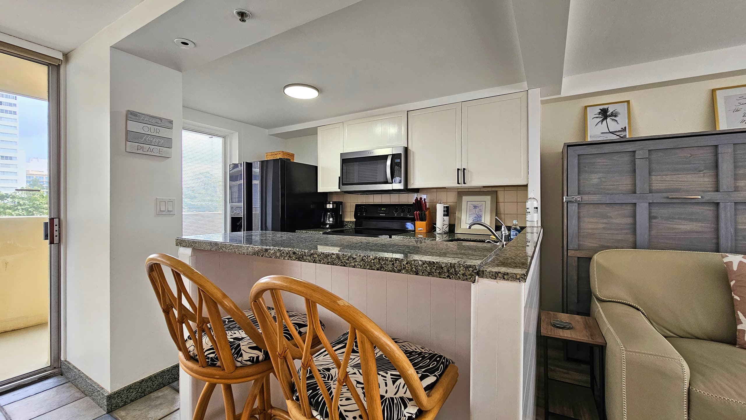 DHBH 601, 2 Bedroom Oceanfront condo - Image 7