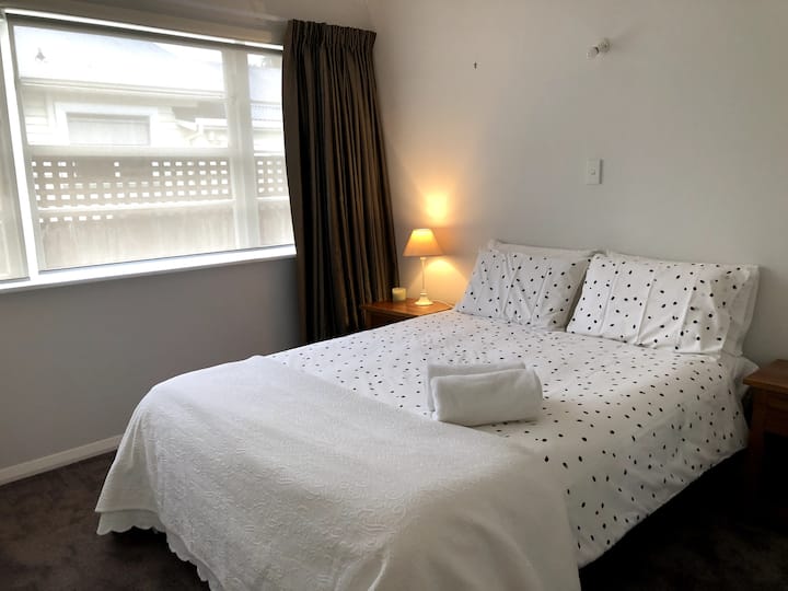 Dhoma e dytë e gjumit "queen"