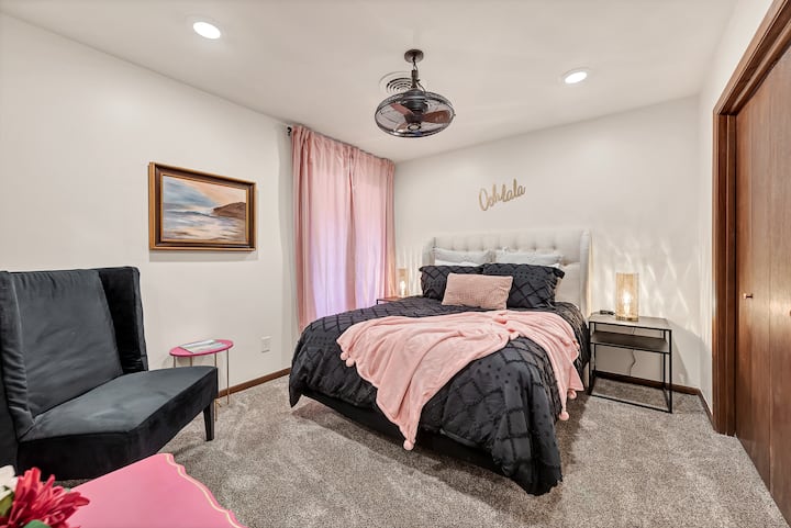 Apartman Queen s iznimno udobnim krevetom.