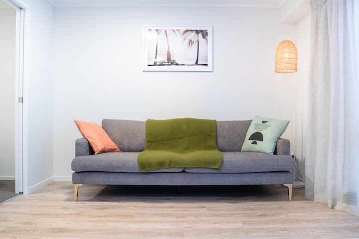 The Downtown ~ A Mount Maunganui Apartment - Bay of Plenty