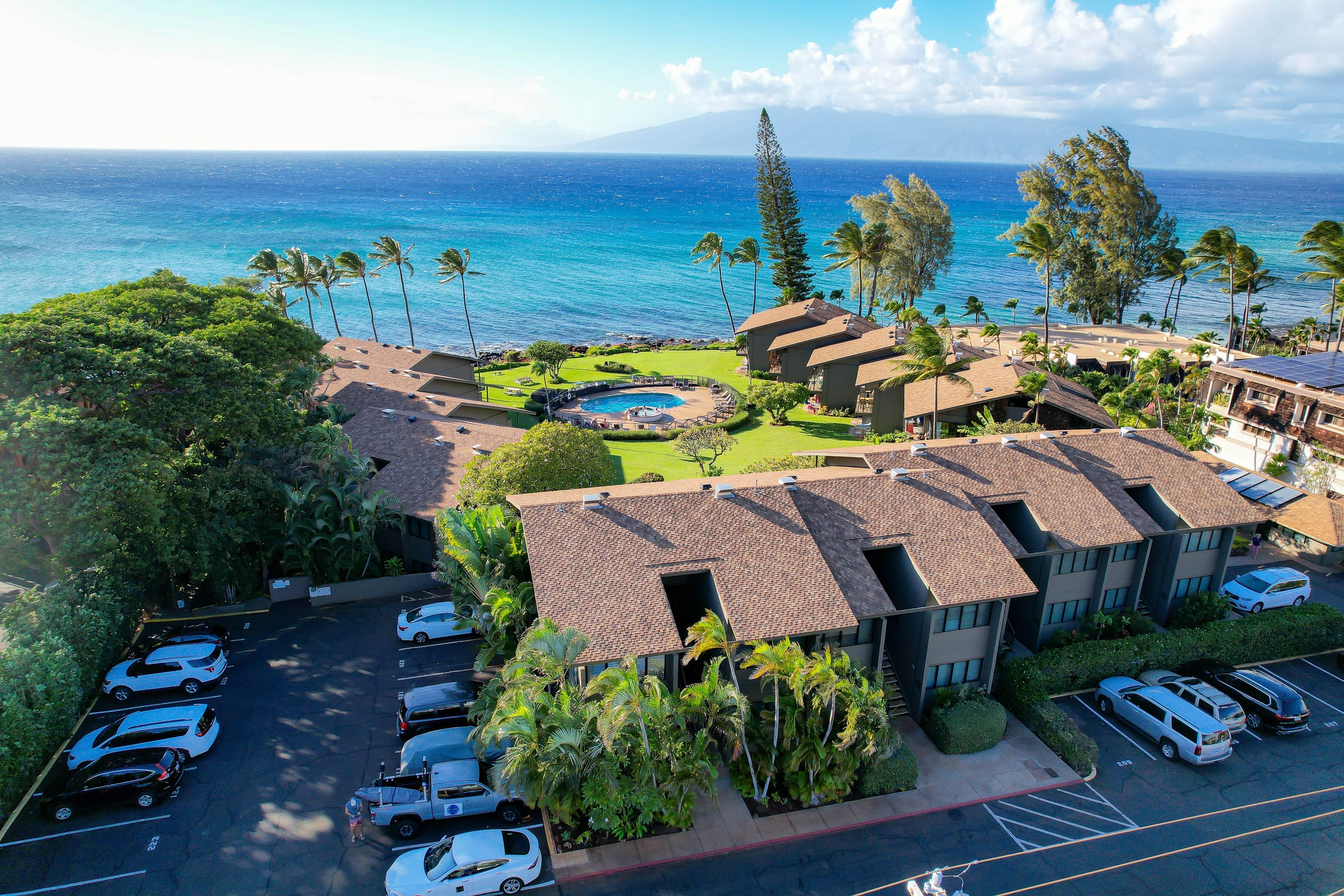 Condo in Lahaina · ★4.85 · 2 bedrooms · 5 beds · 2 baths - Image 8