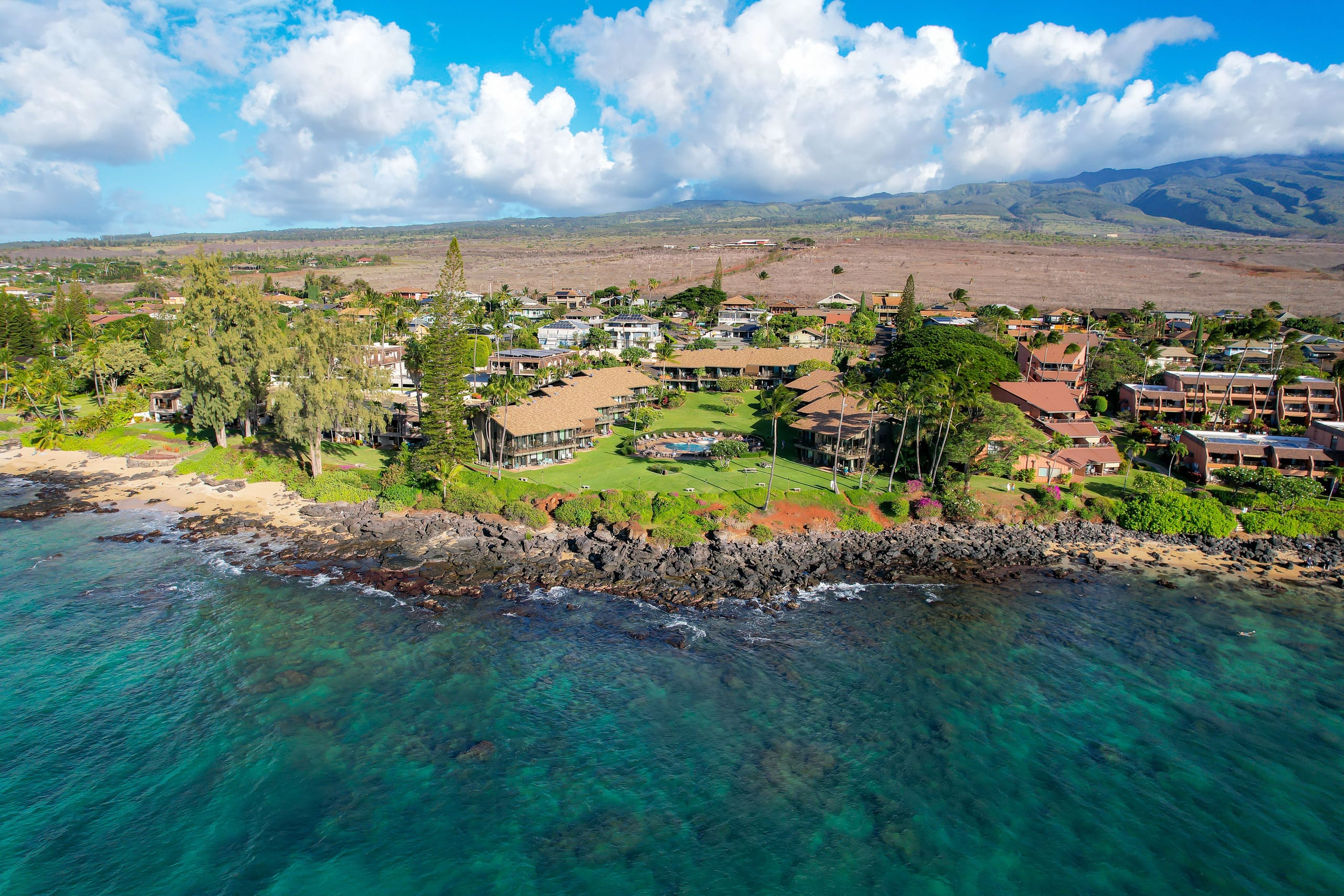 Condo in Lahaina · ★4.85 · 2 bedrooms · 5 beds · 2 baths - Image 9