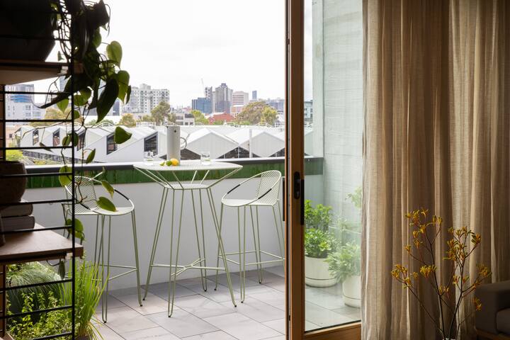 HV.Hotel Penthouse South Melbourne gallery image 5