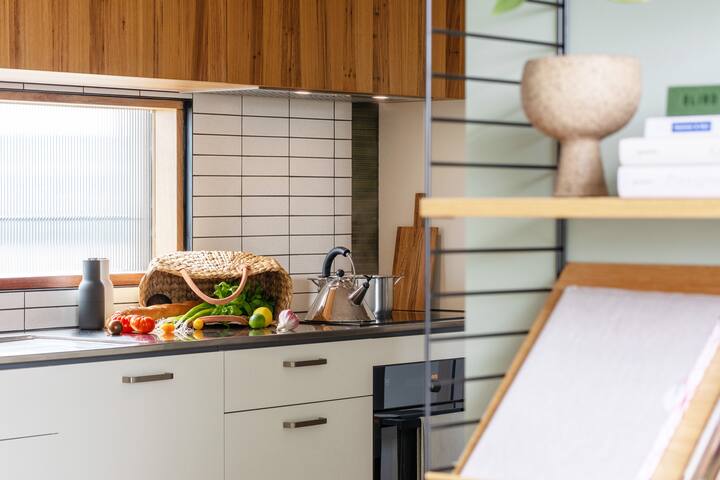 HV.Hotel Penthouse South Melbourne gallery image 3