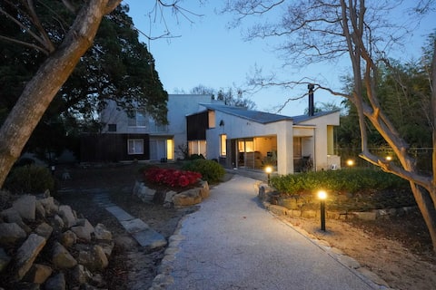 "Exclusive Retreat Amid Nature" ~Shiki&Kura~