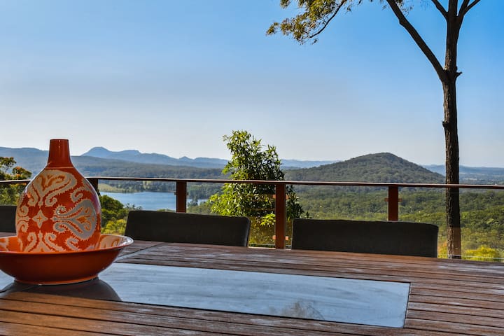 Sunshine Coast Rural Retreat, 180 Coastal Views