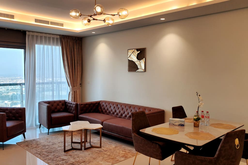 Modern 3 BR with Full Burj Khalifa and Sea View