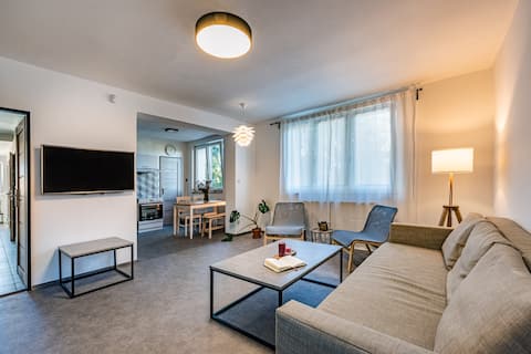 Popular Airbnb listing: gardenVIEW apartment in Děčín