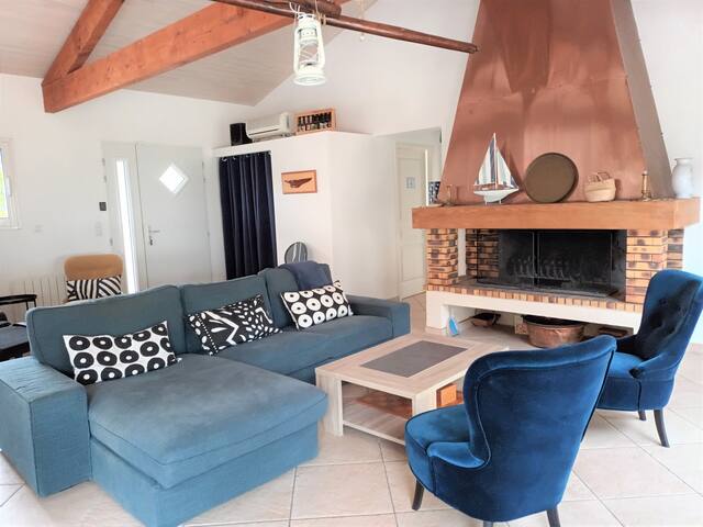 Agence Des Allées managed Airbnb listing 1