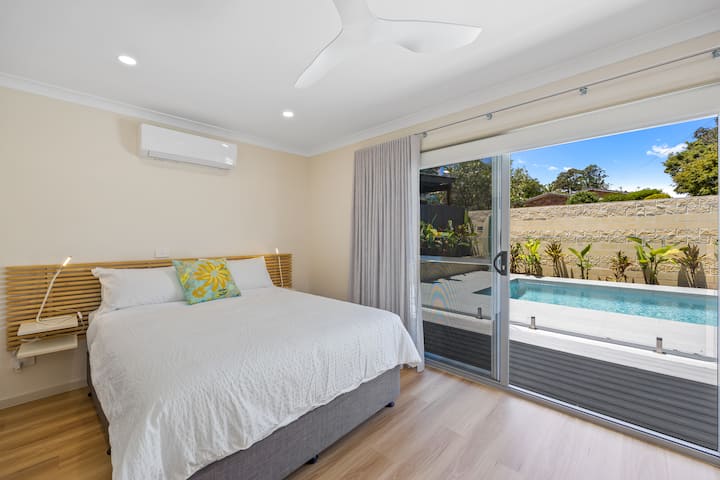 SPÁLŇA DOMU 1 PRIAMY PRÍSTUP K BAZÉNU