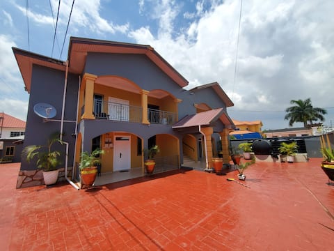 Artful Canva -3BDR APT|King|GEN|Wi-Fi|AC|Office.