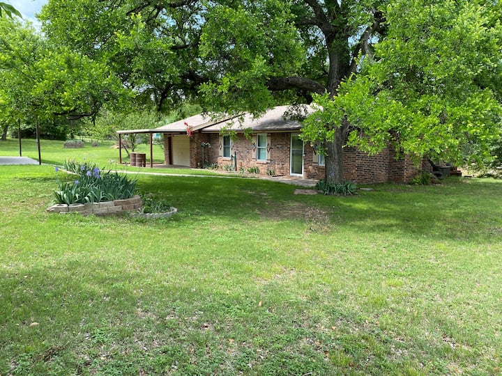Glen Rose Vacation Rentals & Homes Texas, United States Airbnb