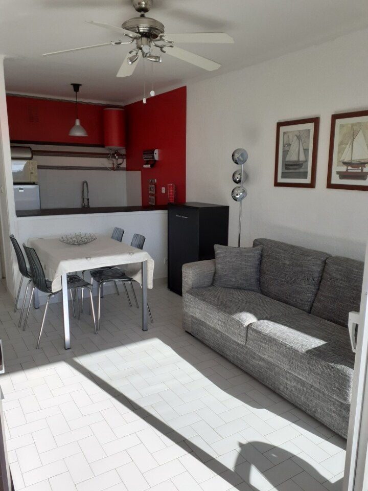 Propriété Airbnb réussie: La Canopée Apartment, beaches and mountains. à Saint Cyprien