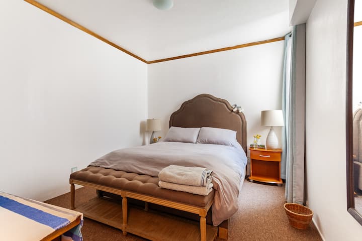 Главна спалня. 