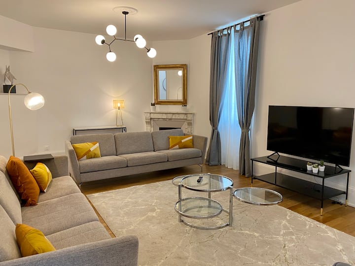 Elégant Et Chaleureux, 2 Chambres, Parking Privé. - Parc Jouvet de Valence