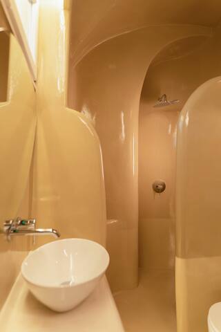 Oia Mansion gallery image 4