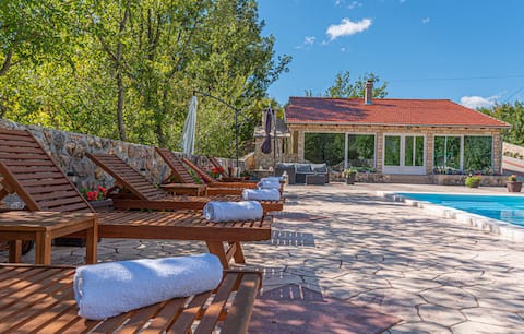 Vacation home "ARIJA" with a large outdoor pool