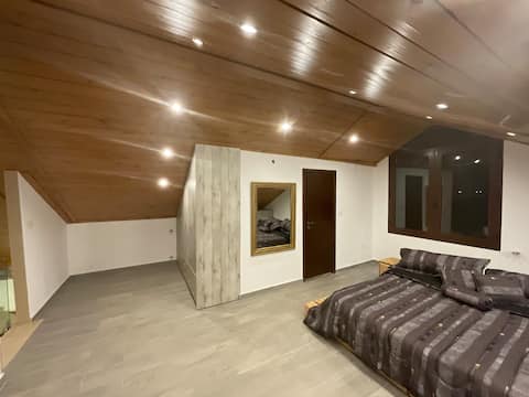 Enjoy the mountains with spacious cozy space