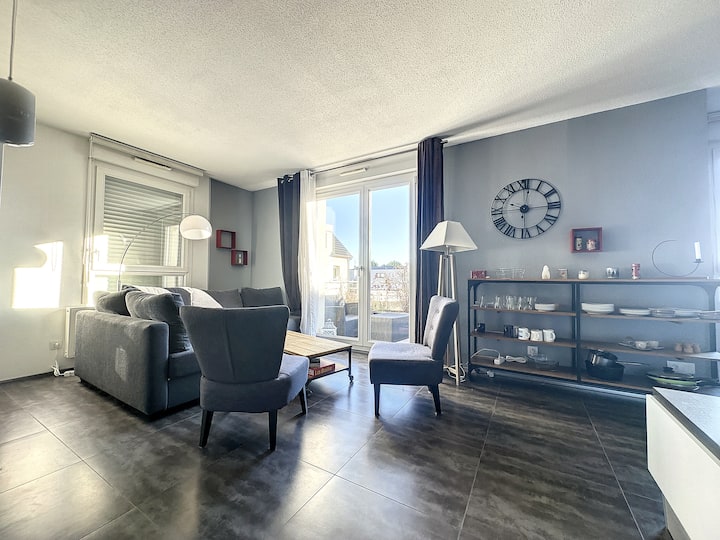 Studio Moderne Dans Un Quartier Calme - Houssen