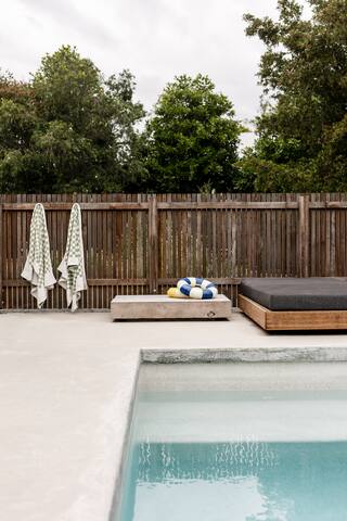 The Lake House gallery image 3