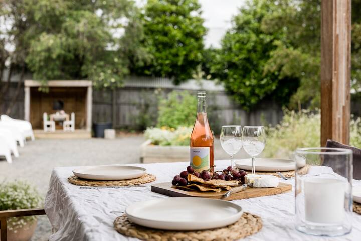 The Lake House gallery image 5