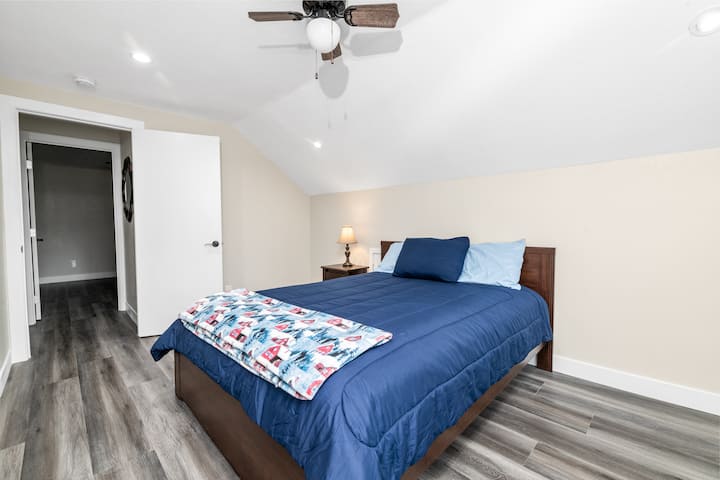 2: a våningen Master Bedroom 2