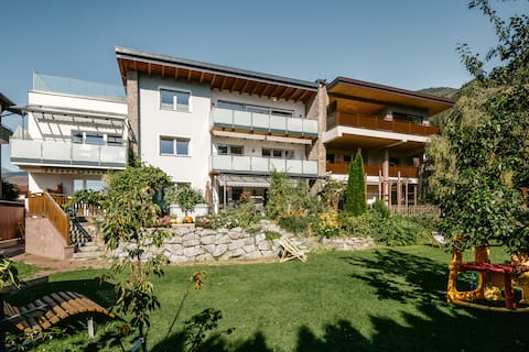 Gartenapartment Almrose, 65m², 4-6 Pers. Terrasse