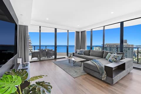 BEACH Skyhome @ Oracle 23703 High floor luxury