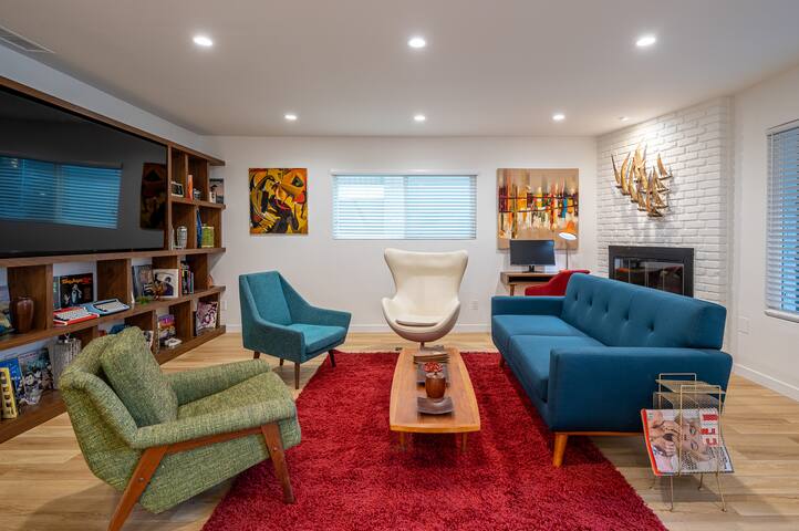 Renovated Mid Century Modern Design Beach House gallery image 3