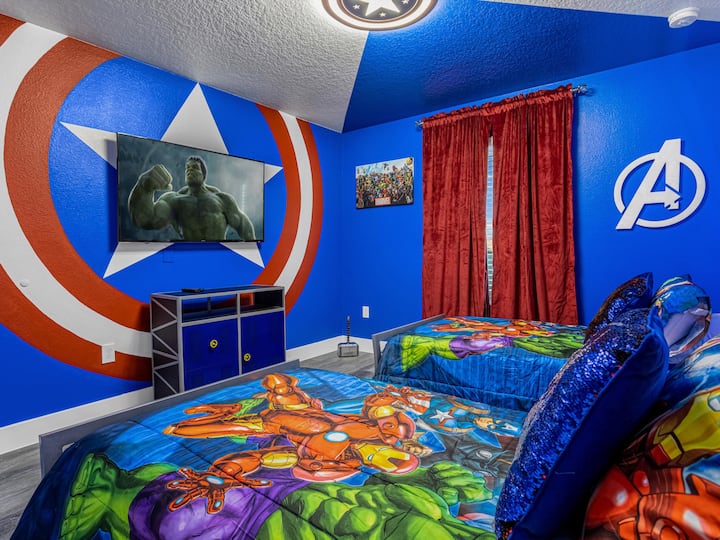 Avengers Headquarters Bedroom (2nd Floor)
