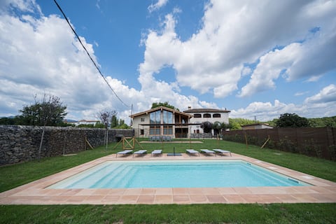 Charm and elegance in the volcanic area Garrotxa