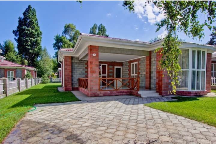 Хостел в городе ош киргизия. Аренда в киргизии. Аренда в киргизии. Тосор иссык-куль деревня снять дом. Ищу квартиру можно с хозяйкой.