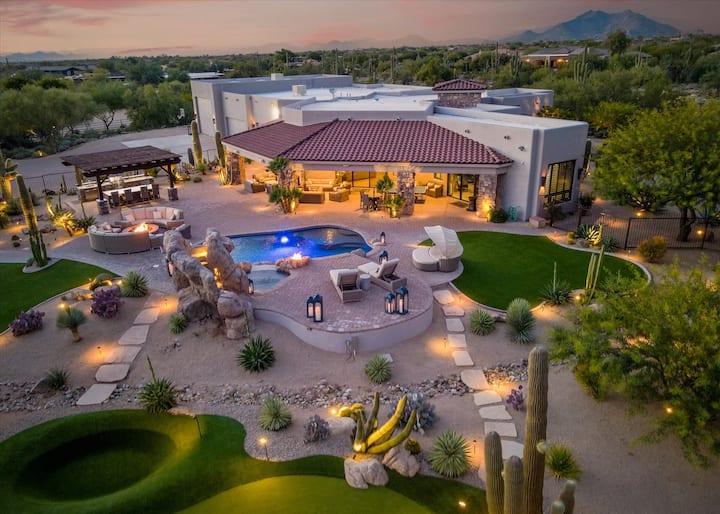 Luxury EstateResort BackyardPool/SpaPickleball Houses for Rent in