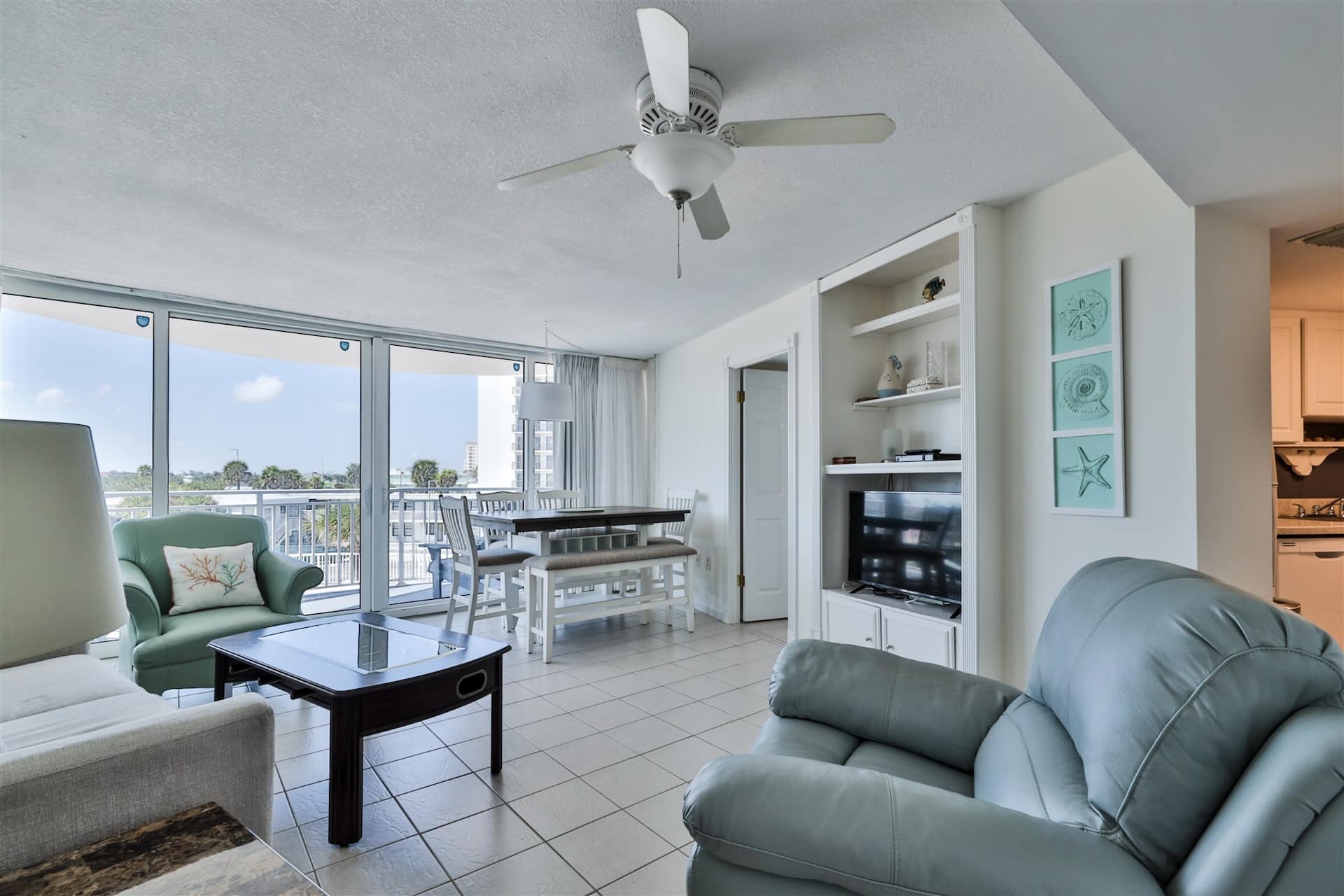 Beachside vacation condo