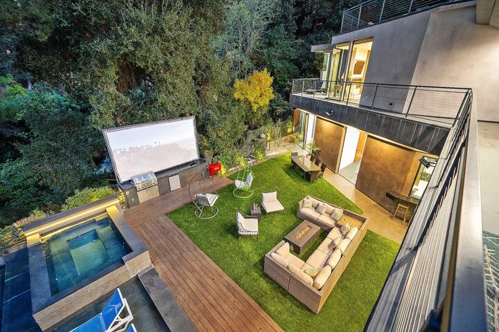 Private Gated Retreat-Hollywood Hills/Universal gallery image 2
