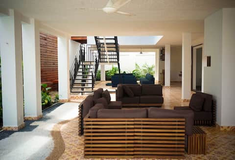 Top performing Airbnb: Casa Amarilla in Honda