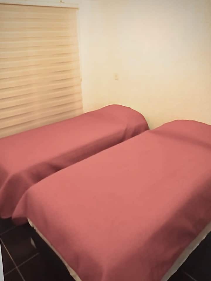 غرفة النوم 2