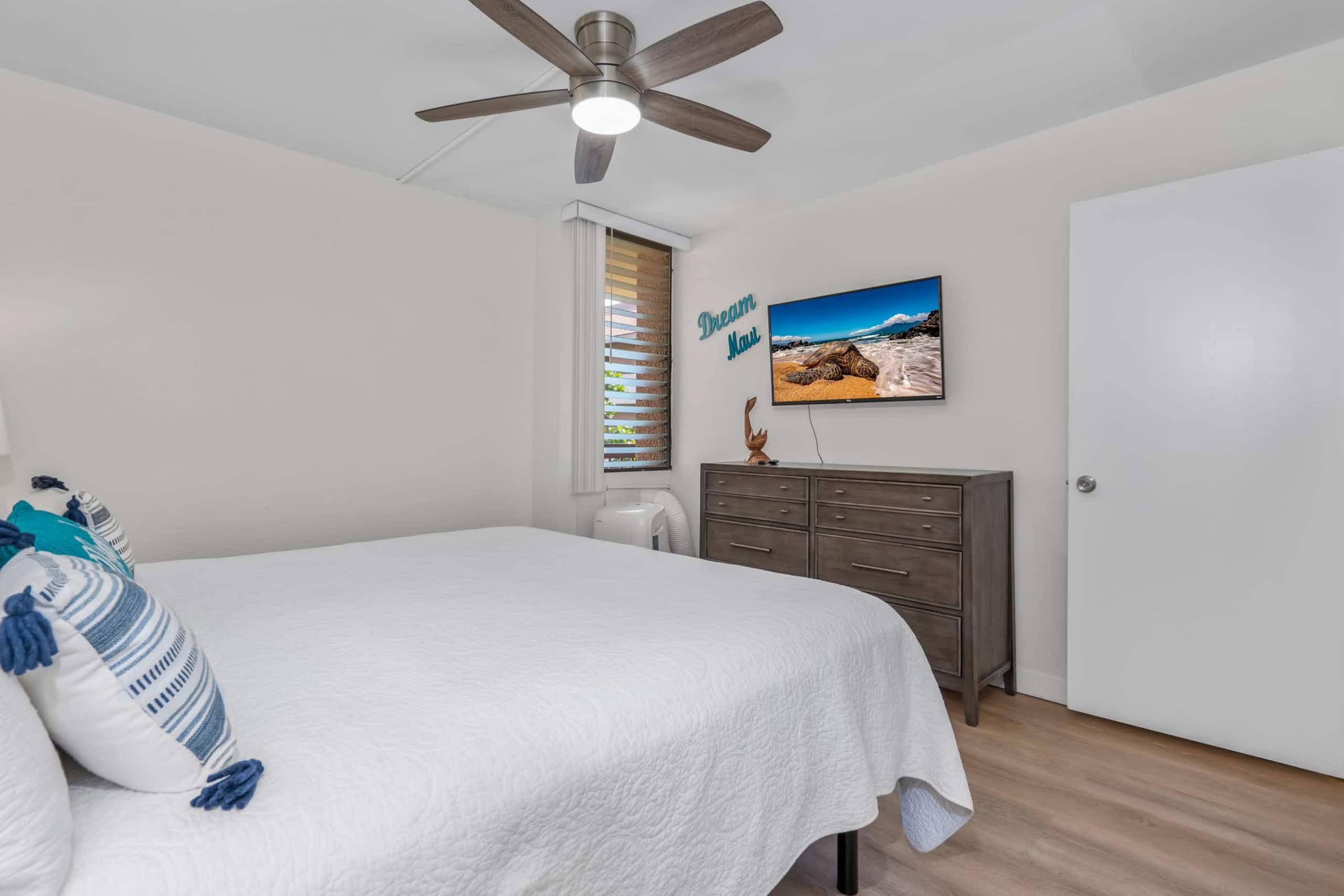 Condo in Kihei · ★4.95 · 1 bedroom · 2 beds · 1 private bath - Image 18