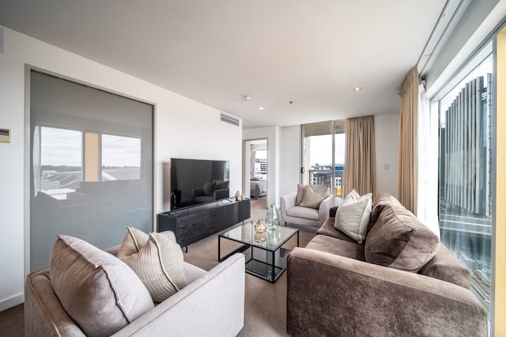 The North Star—modern Cbd Escape With Pool & Sauna - Adélaïde