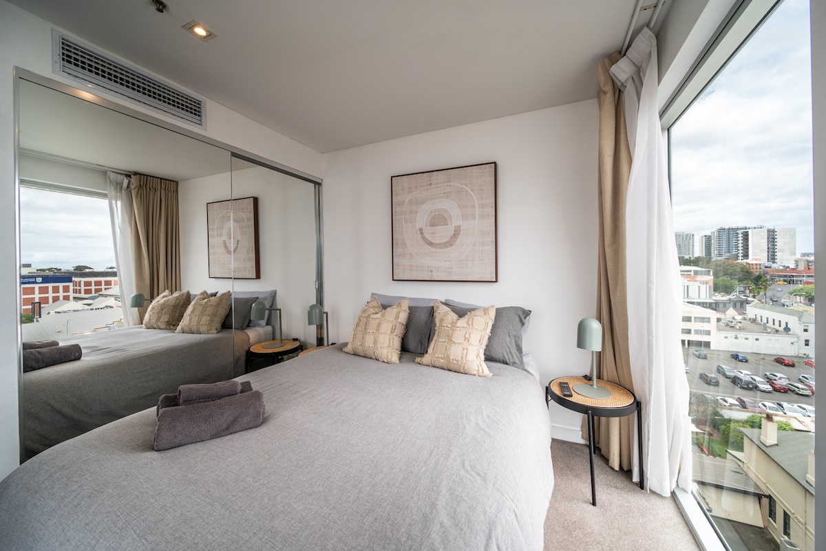 Naša prva spavaća soba učinit će svako jutro ugodno probuditi se s pogledom.