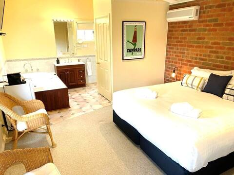 Two Bedroom Two Spa Cottage
