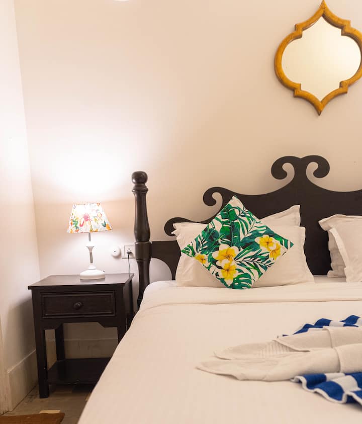 Bedroom 1 image 3