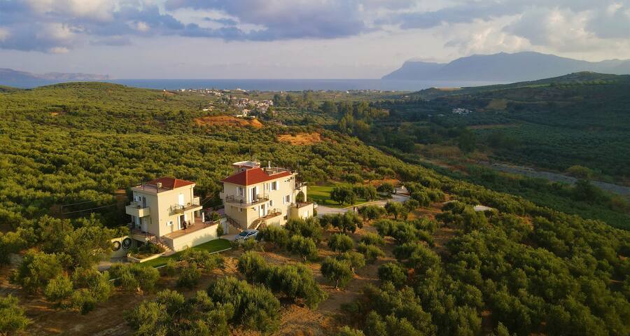 9-Bedroom Coastal Estate above Crete’s Western Sea gallery image 2