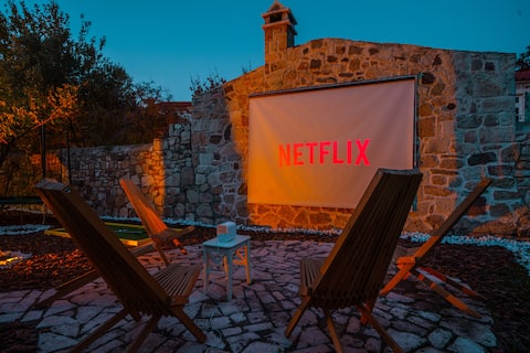 Trampoline, BBQ, Mini Golf, Cinema - City Center