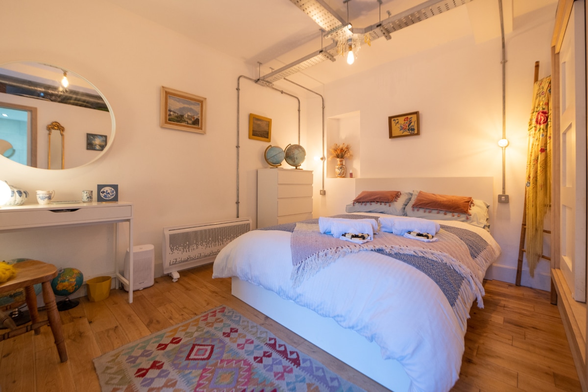 Beautifully appointed apartment in central Norwich