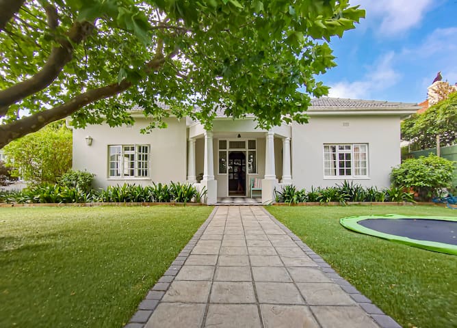 Claremont Family Haven for 8