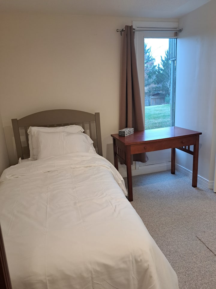 Pamje nga dhoma e gjumit  B (2 binjakë)